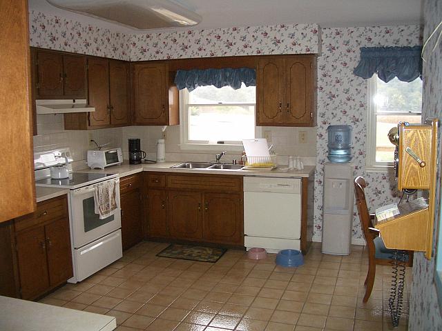 Kitchen, pre move